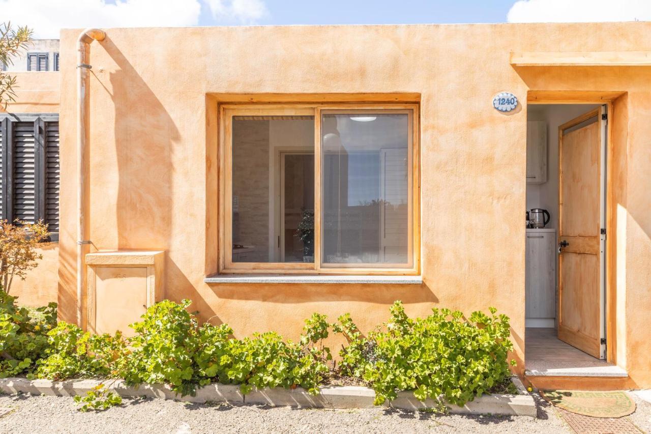 Free Beach 1240 - 50 Mt From The Beach Costa Rei Exterior foto